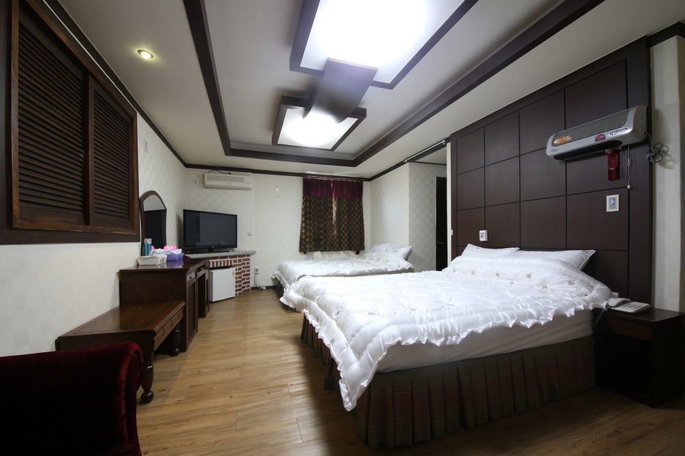 Bali Motel Daejeon Esterno foto